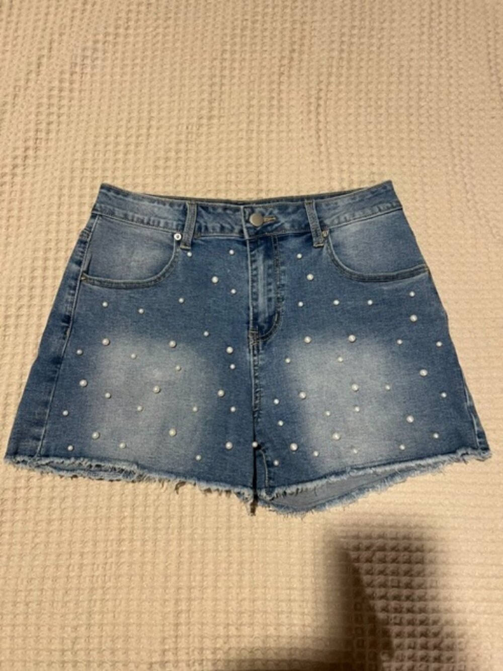 NWOT Haven Grace Pearl Accent Jean Shorts